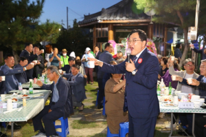 축제의 계절···경주 상인들 모처럼 활짝 웃었다
