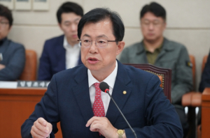 국내 전기 농기계 배터리 중국산 '범벅'