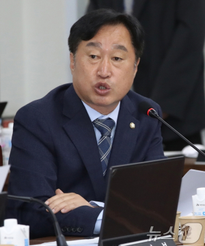 국정감사 도마에 오른 군위거점학교 운영 문제