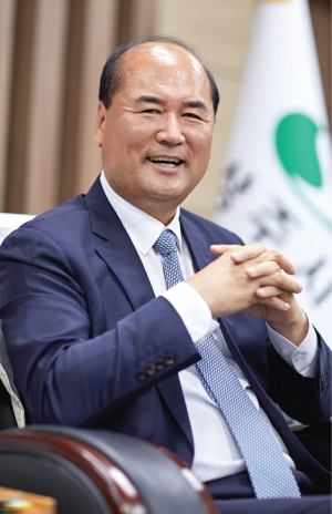 I 2025년 새해설계 I 강영석, 상주시장 2025년 지방소멸 위기적극 대응···