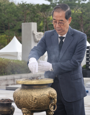 한덕수 대통령 권한대행 대선 출마 촉구 ‘활화산’