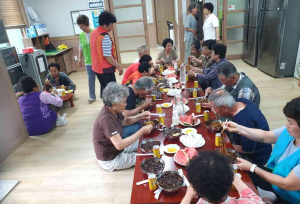 [경북소식] 산불 피해민에 짜장면 대접 아름다운 봉사 자연 보호 영덕군협의회